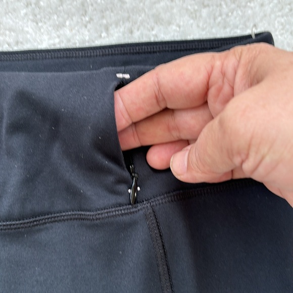 Calia by Carrie Underwood black yoga fitness athletic shorts, Size L - Picture 3 of 7